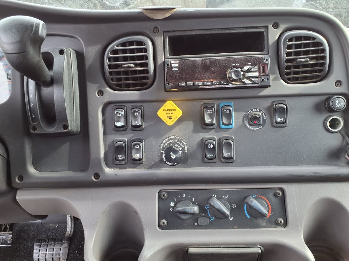 2019 Freightliner/Mercedes M2 106 861161