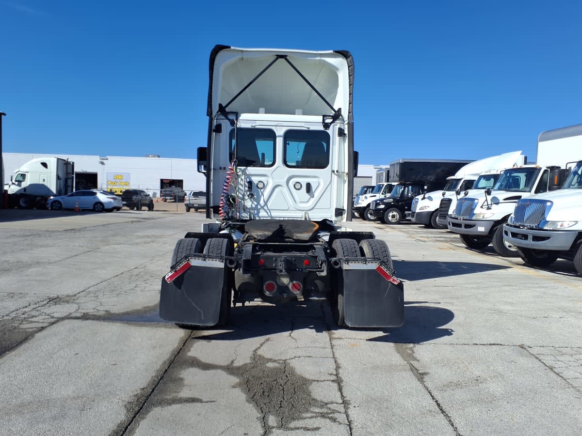 2019 Freightliner - image 5