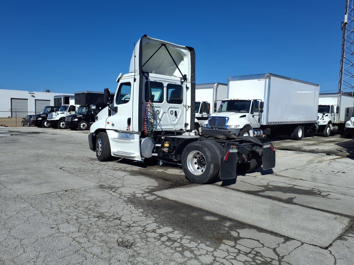 2019 Freightliner - image 6