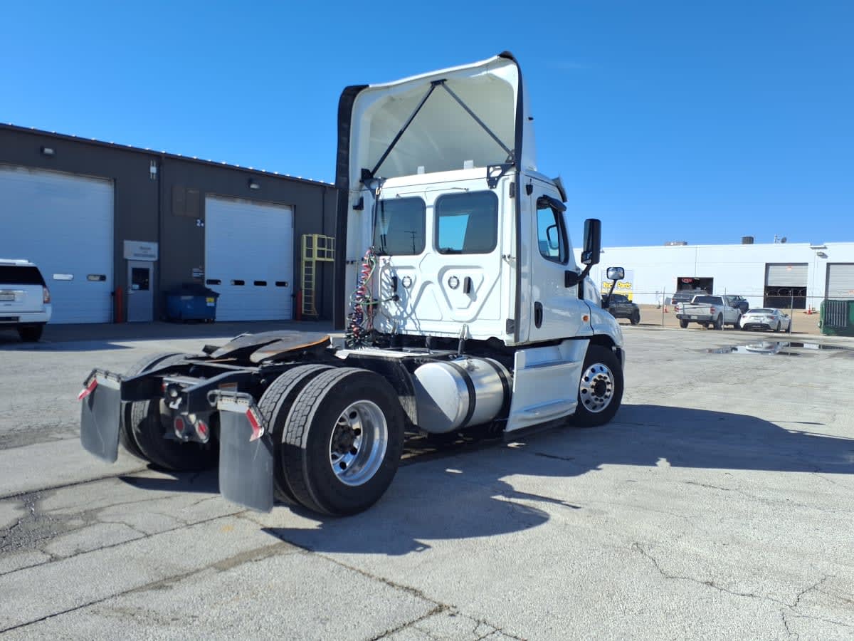 2019 Freightliner - image 4