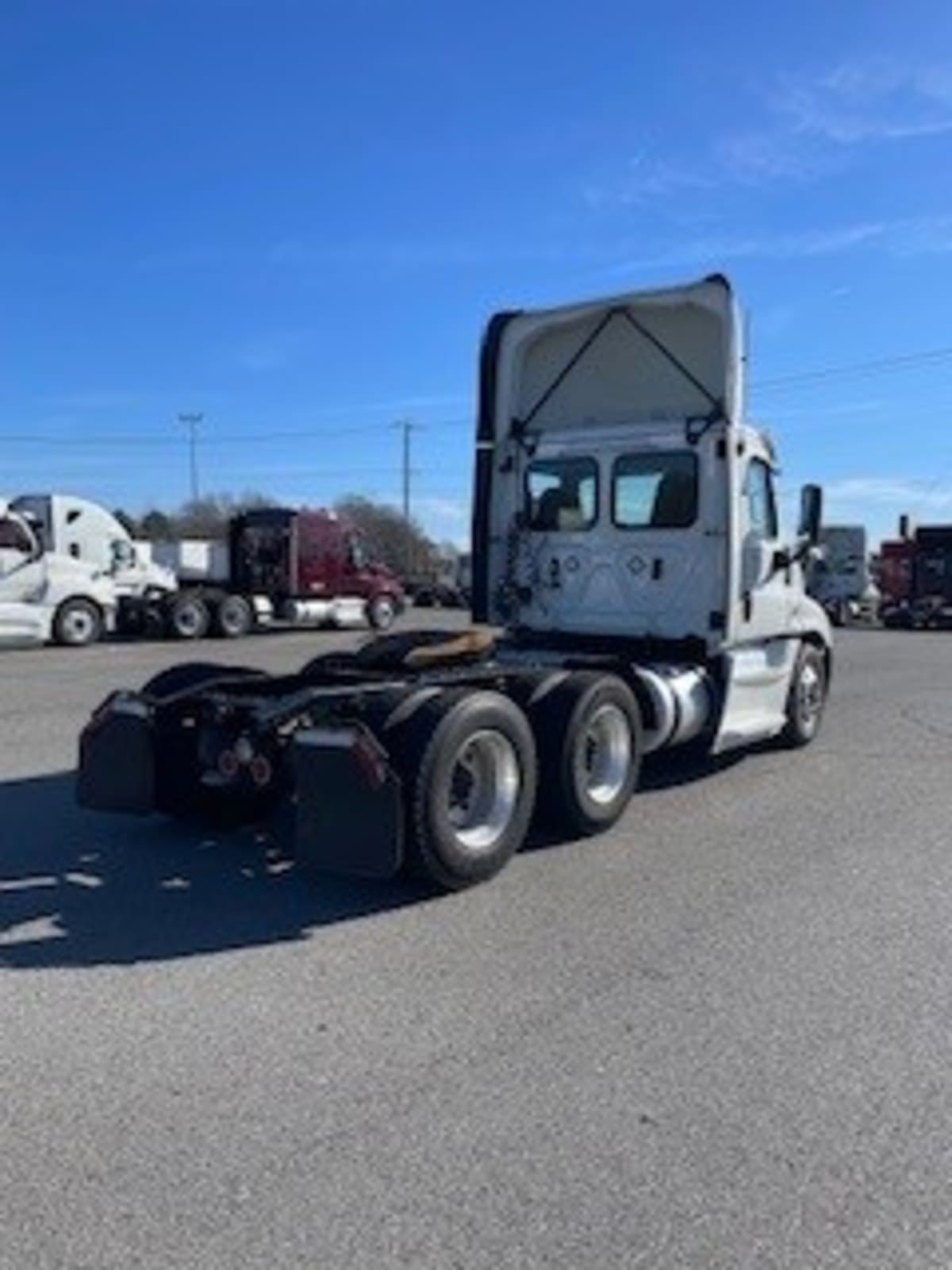 2019 Freightliner - image 4