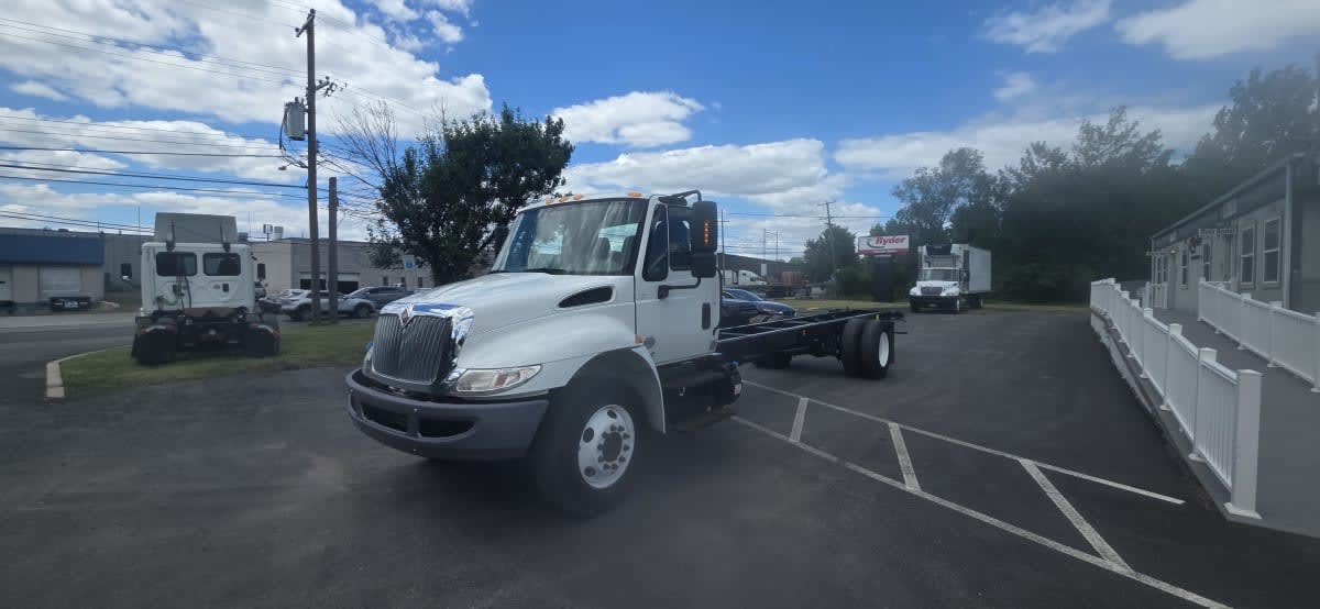 2019 Navistar International 4300 861188 2019 Navistar International 4300 861188