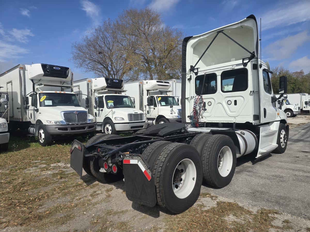 2019 Freightliner - image 6