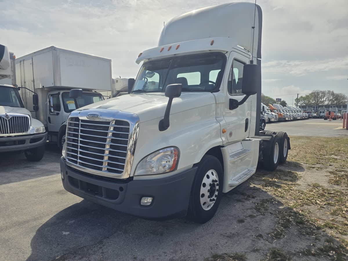 2019 Freightliner - image 3