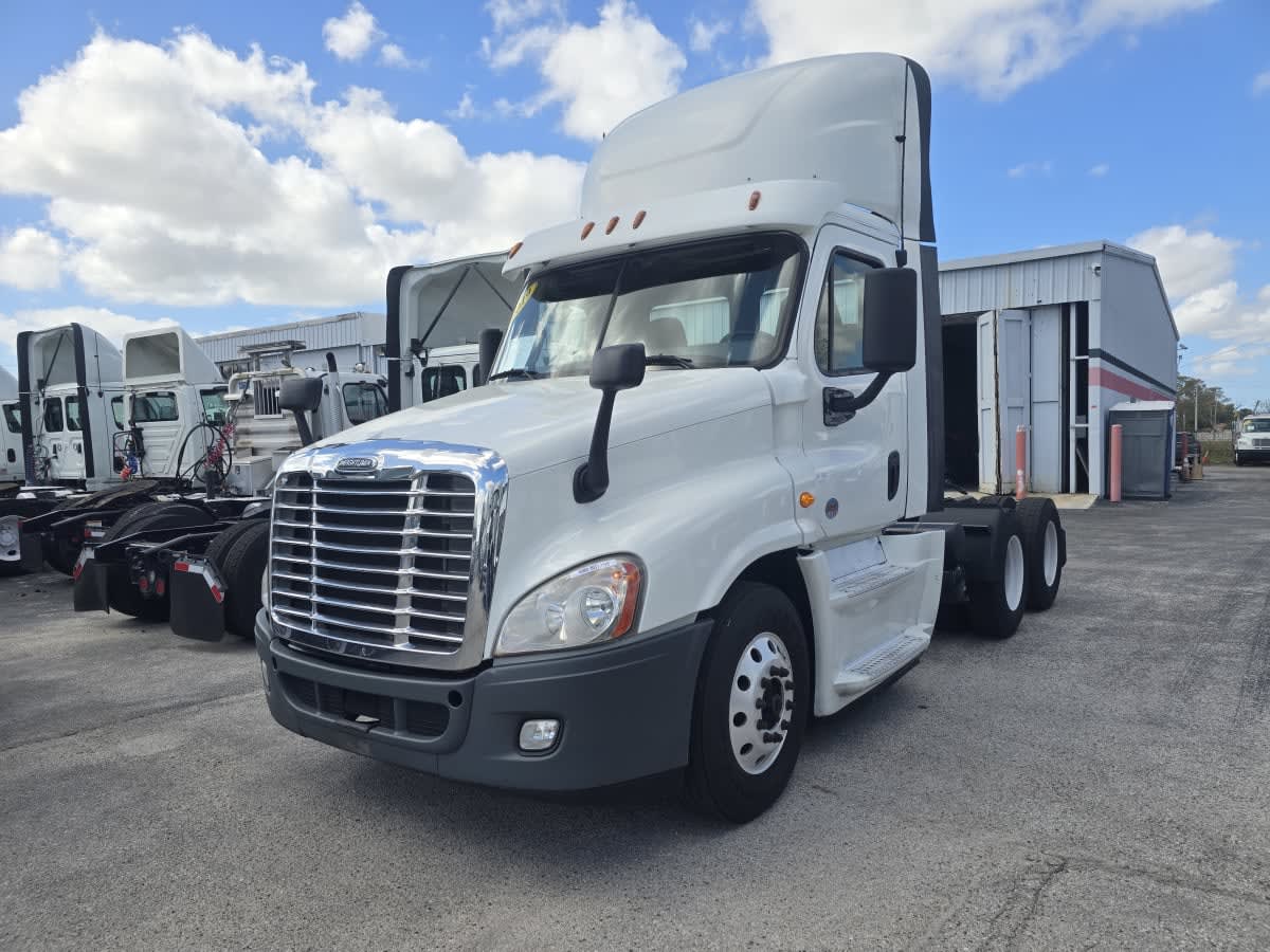 2019 Freightliner - image 3