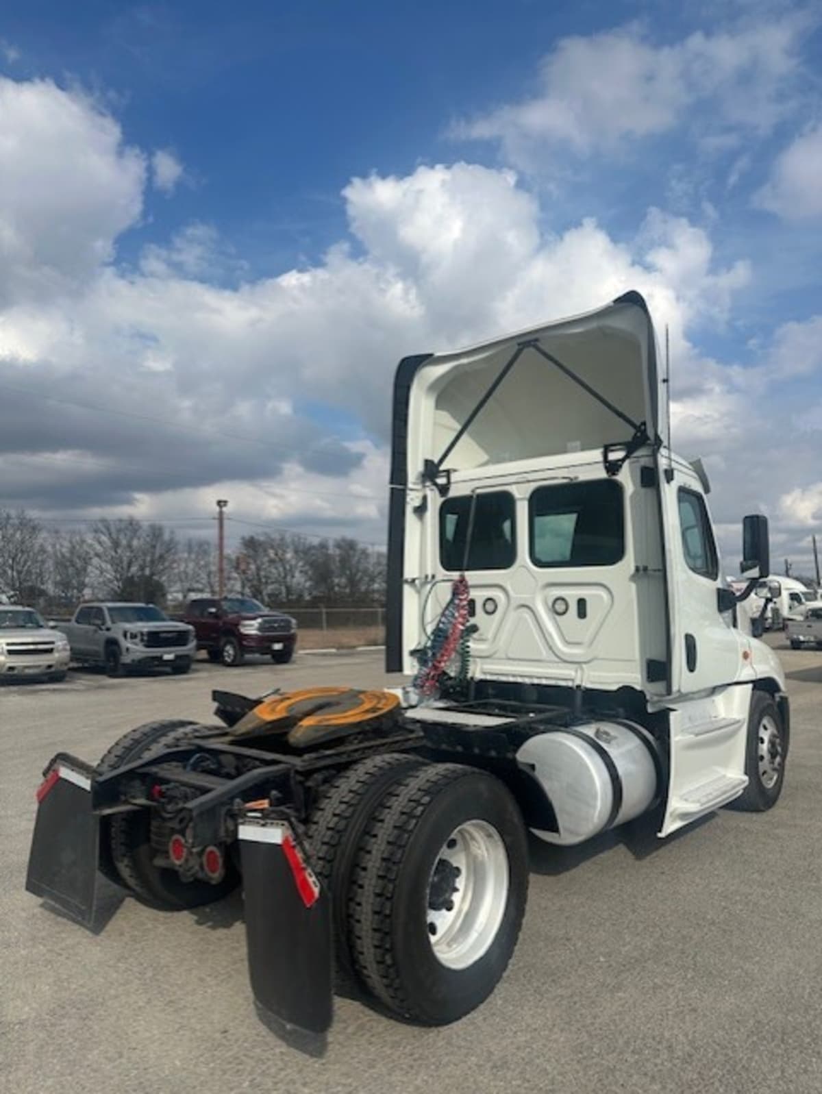 2019 Freightliner/Mercedes CASCADIA 125 861200