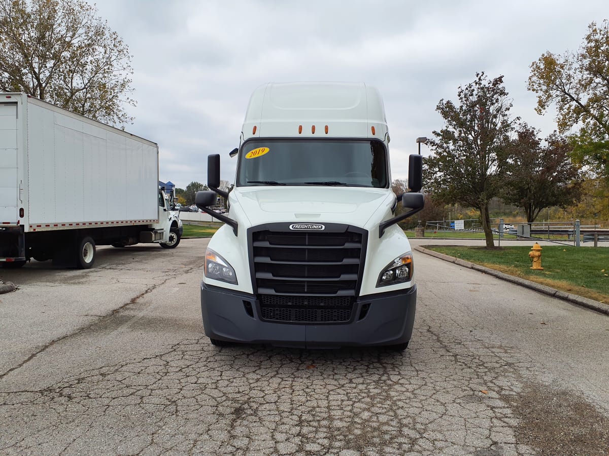 2019 Freightliner/Mercedes NEW CASCADIA PX12664 861213