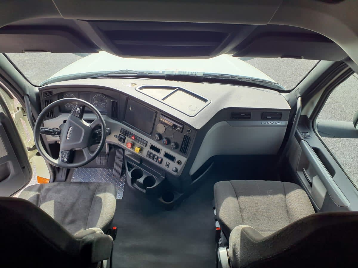 2019 Freightliner - image 7