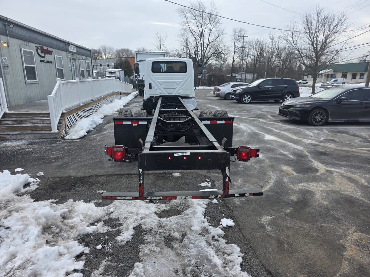 2019 Navistar International 4300 861221