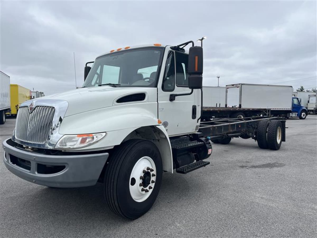 2019 Navistar International 4300 861227