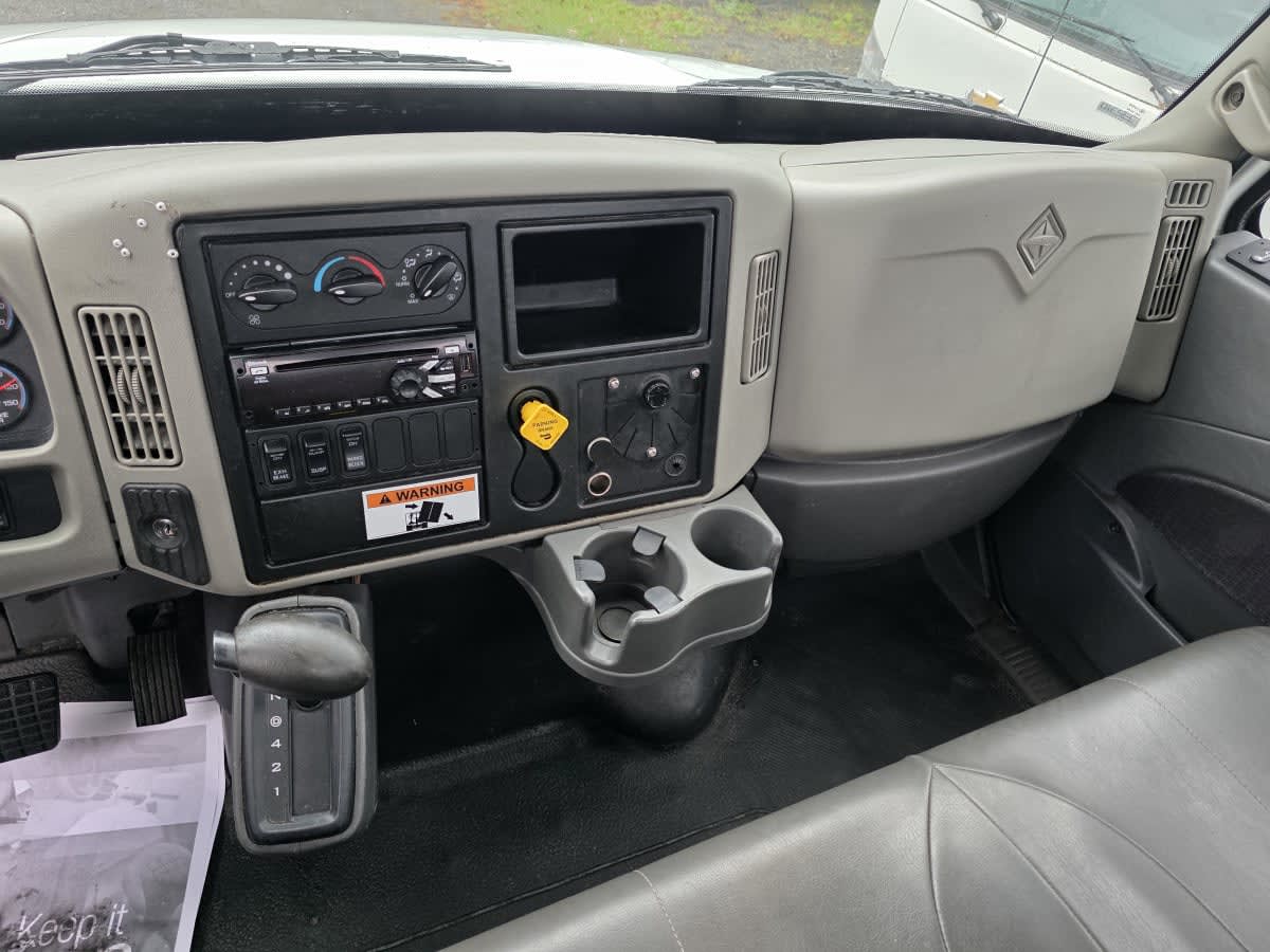 2019 Navistar International 4300 861233