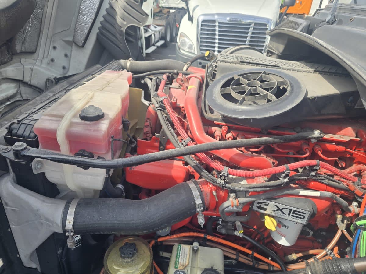 2019 Freightliner - image 8