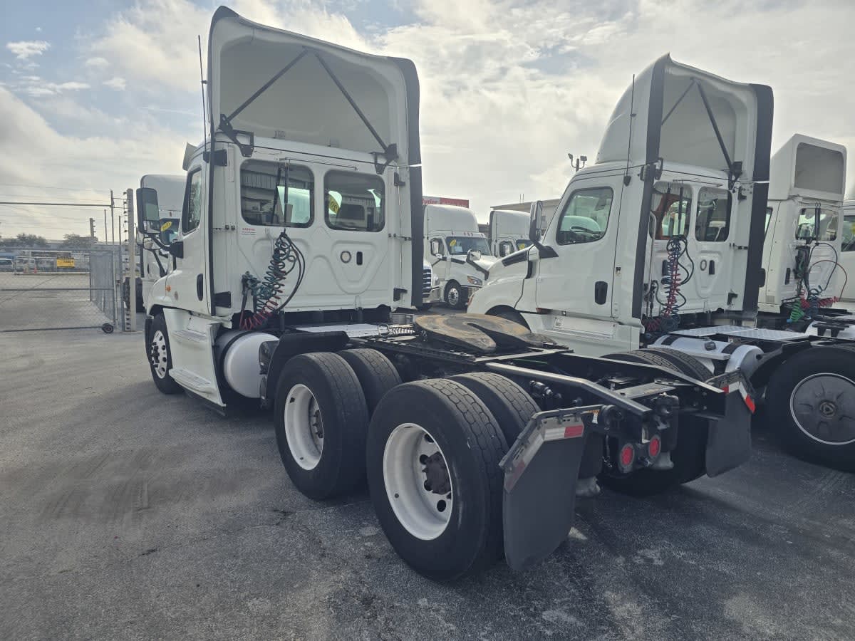 2019 Freightliner - image 4