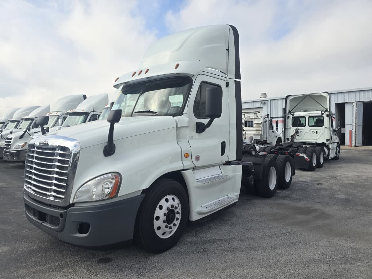 2019 Freightliner - image 3