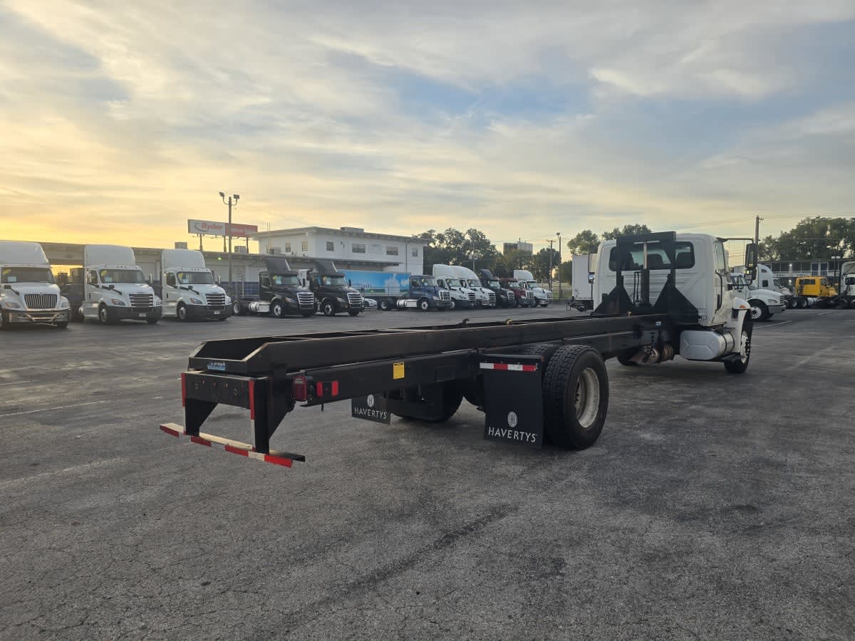 2019 International 4300 in Tampa, FL — photo 6