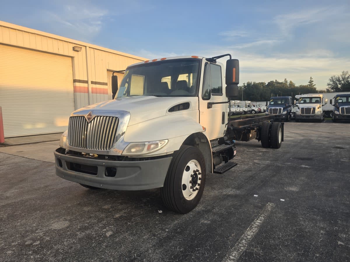 2019 International 4300 in Tampa, FL — photo 3