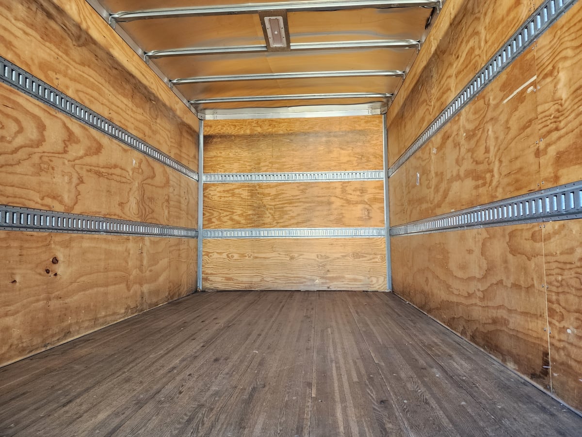 2019 Navistar International 4300 LP 861254