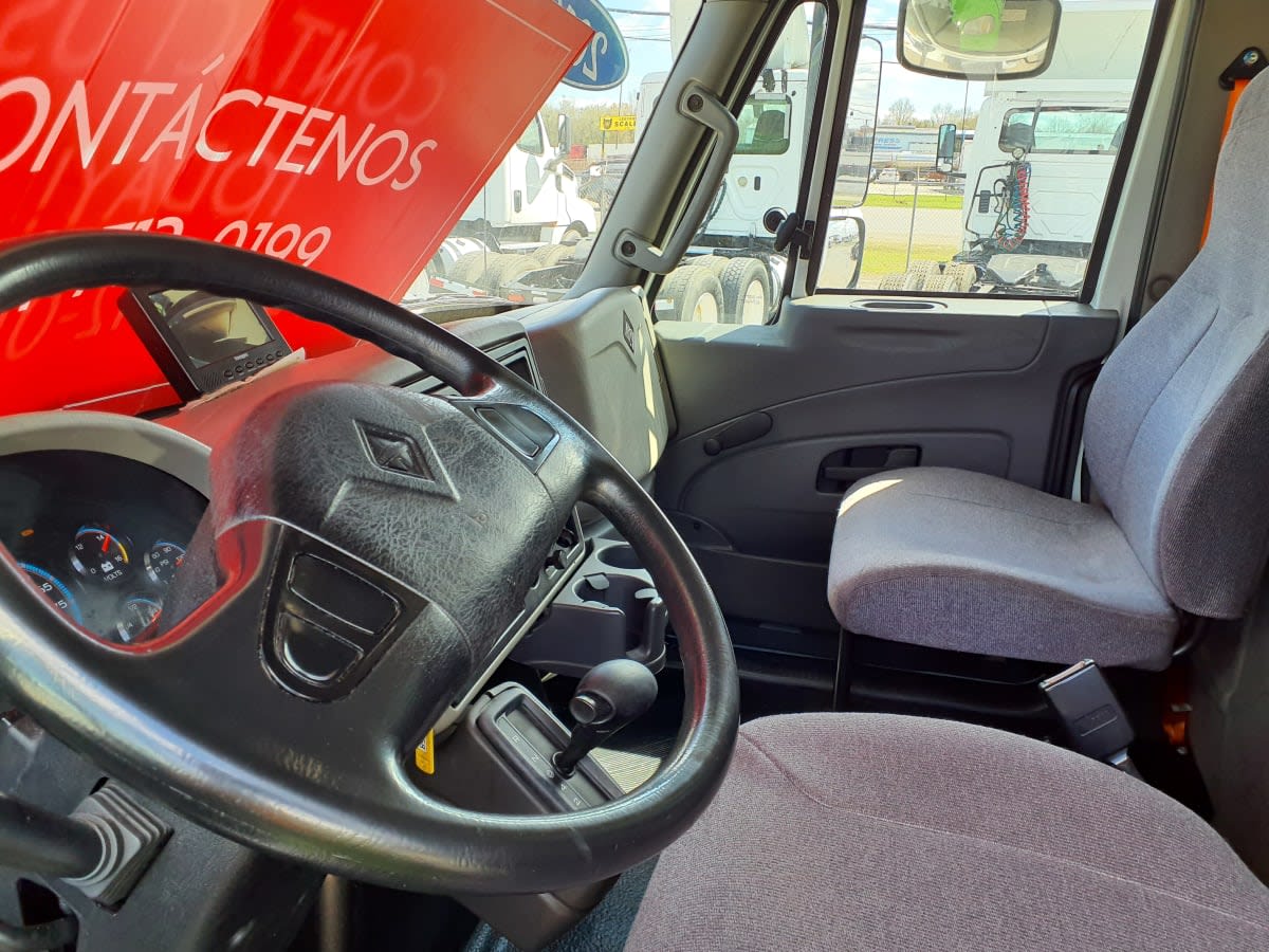 2019 Navistar International 4300 LP 861263