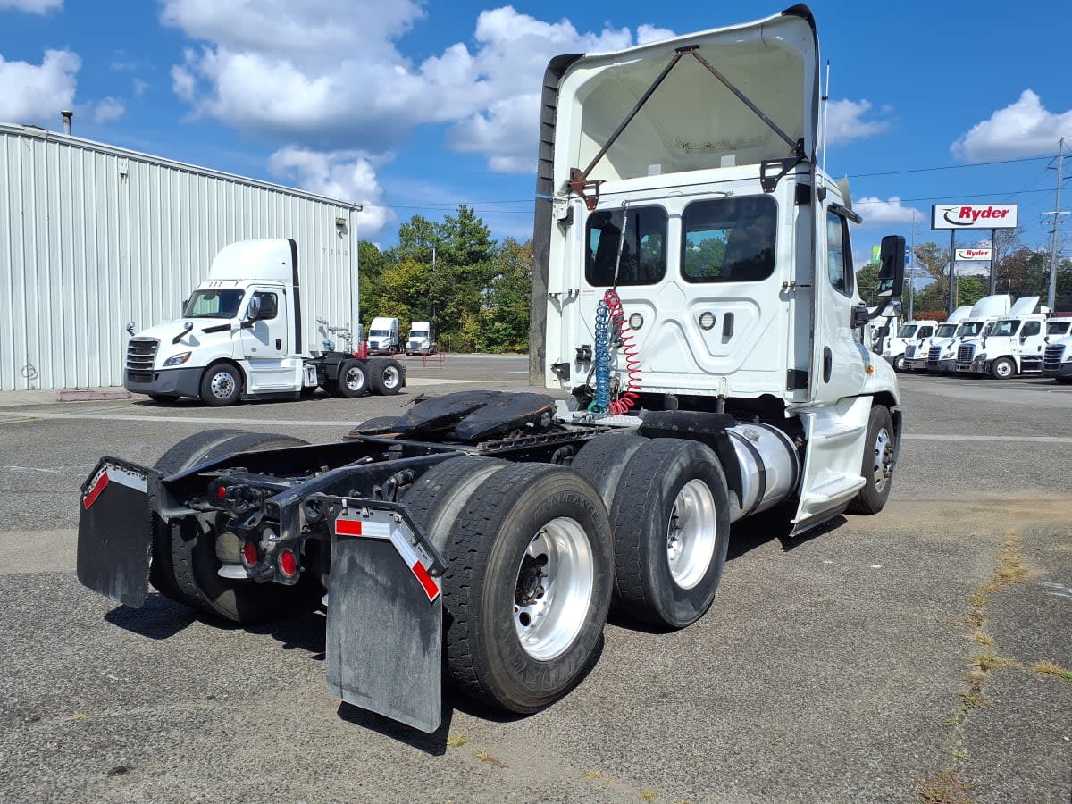 2019 Freightliner/Mercedes CASCADIA 125 861268