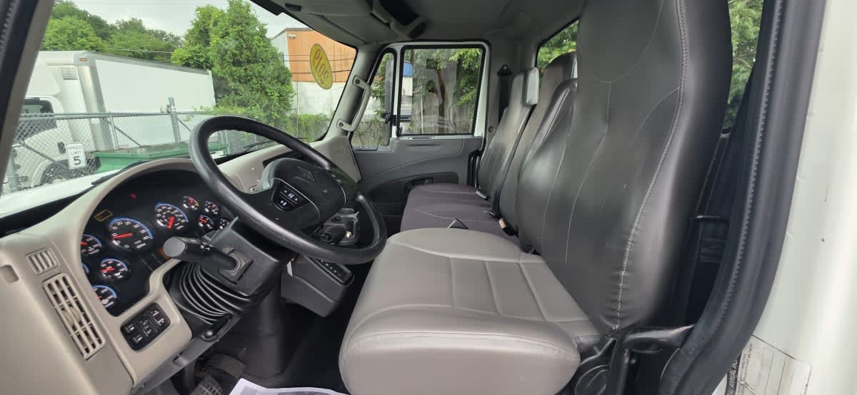 2019 Navistar International 4300 861269