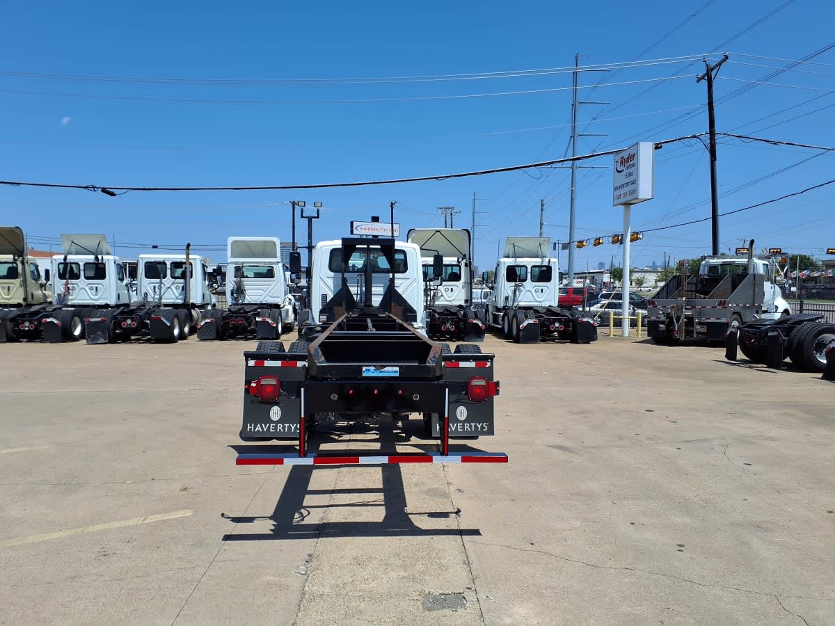 2019 International 4300 in Dallas, TX — photo 5