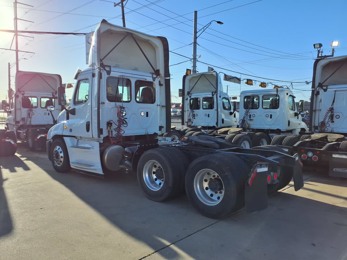 2019 Freightliner/Mercedes CASCADIA 125 861296
