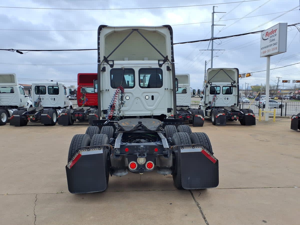 2019 Freightliner/Mercedes CASCADIA 125 861300