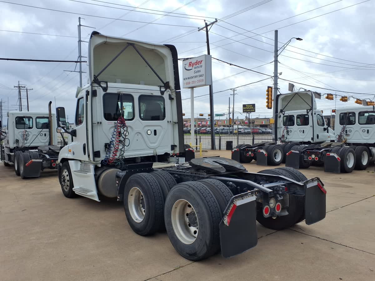 2019 Freightliner/Mercedes CASCADIA 125 861300