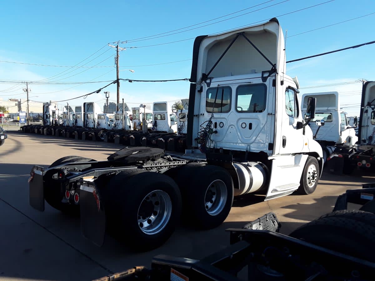 2019 Freightliner/Mercedes CASCADIA 125 861305