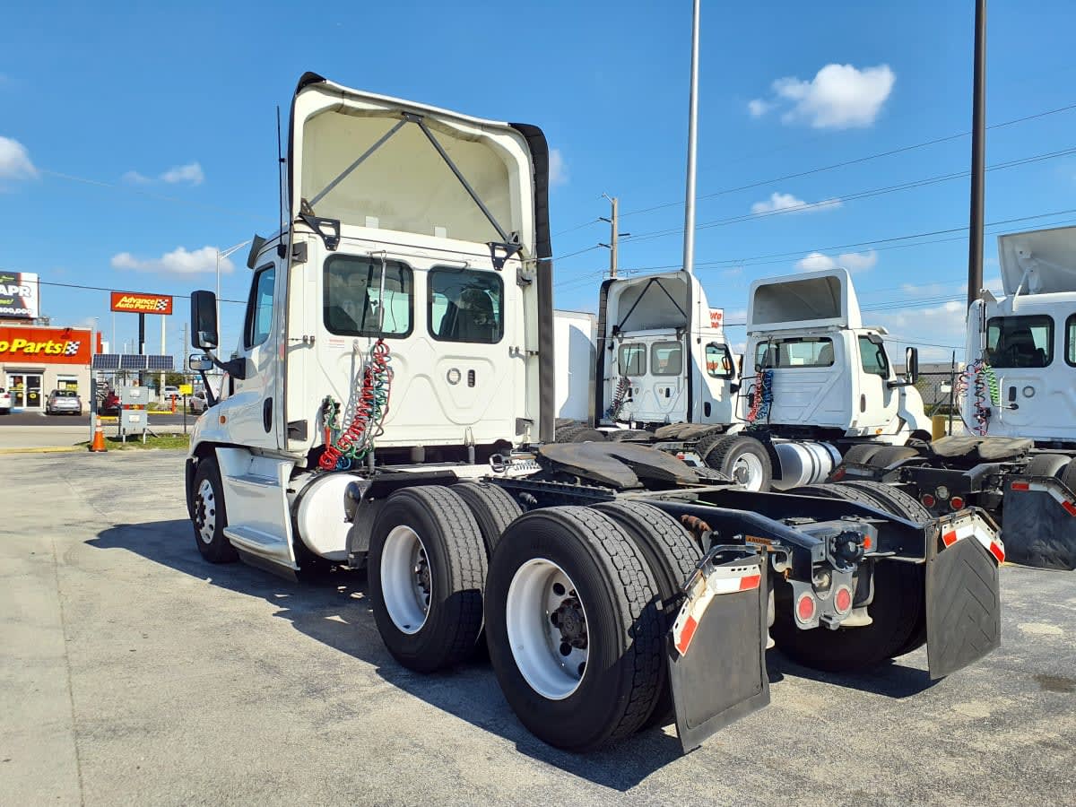 2019 Freightliner - image 6