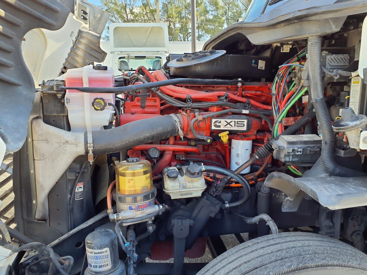 2019 Freightliner - image 8