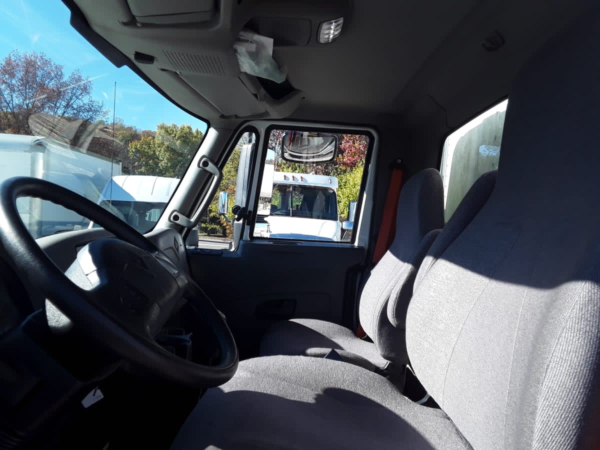 2019 Navistar International 4300 861336