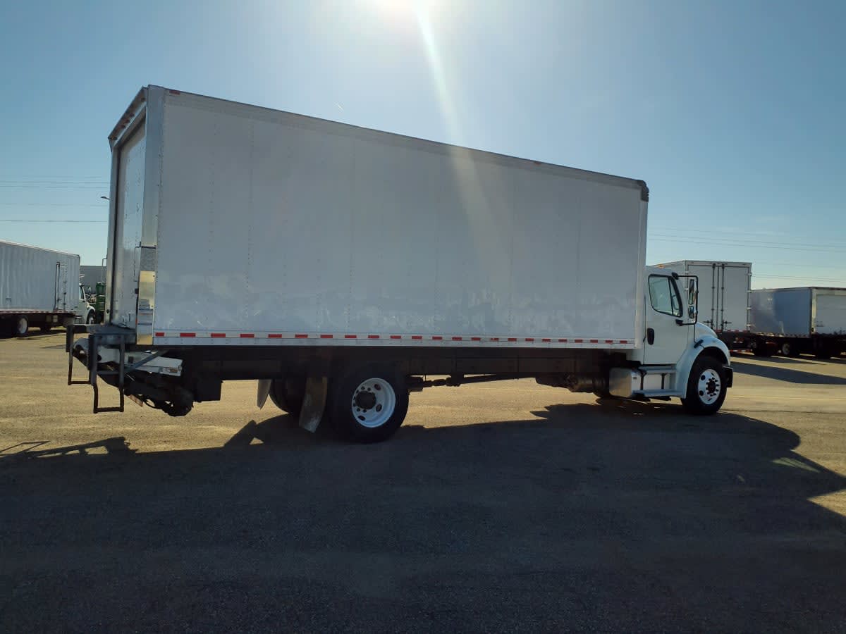 2019 Freightliner M2 106 861339