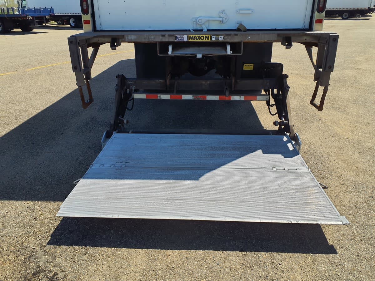2019 Freightliner M2 106 861340