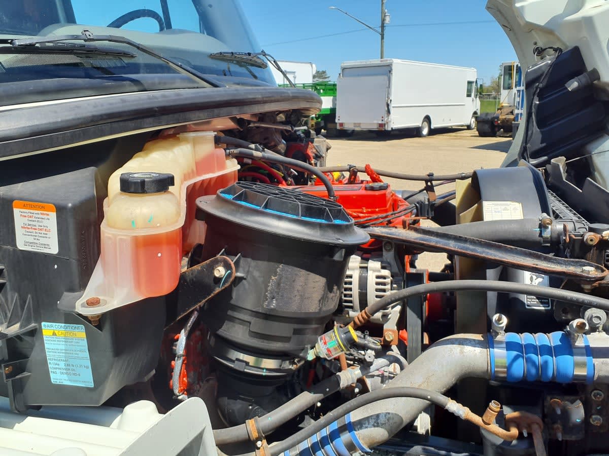 2019 Freightliner M2 106 861340