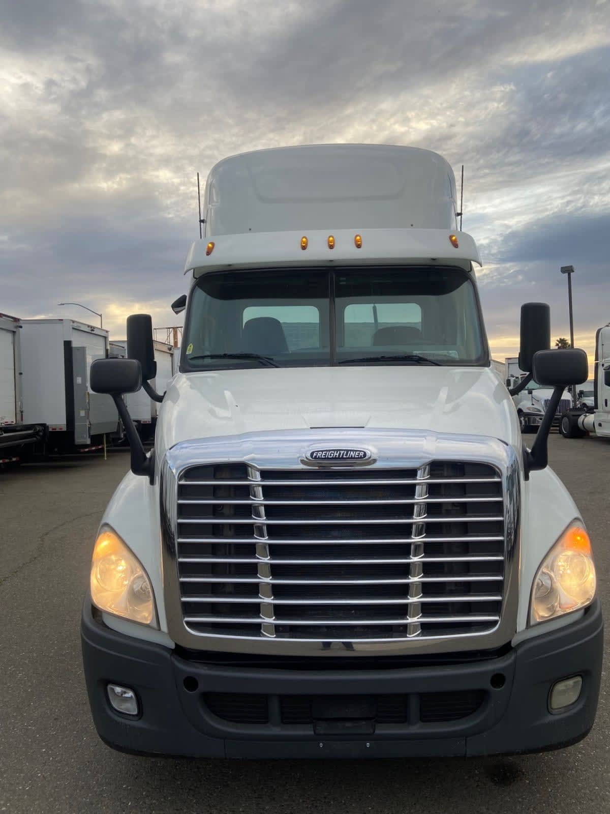 2019 Freightliner - image 2