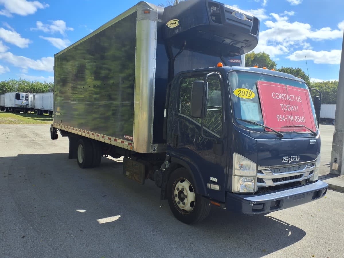 2019 Isuzu NQR - image 3