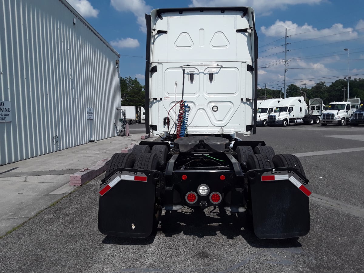 2019 Freightliner/Mercedes CASCADIA 125 861400