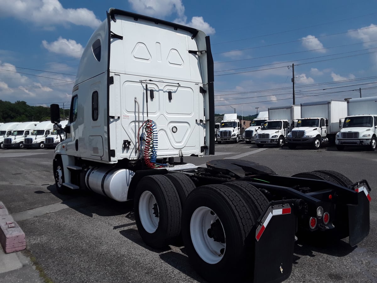 2019 Freightliner/Mercedes CASCADIA 125 861400