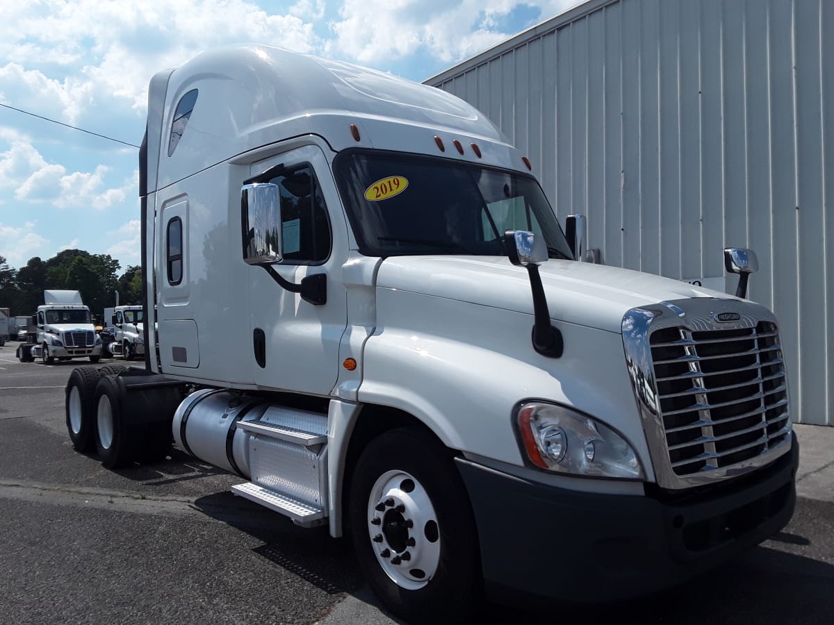 2019 Freightliner/Mercedes CASCADIA 125 861400