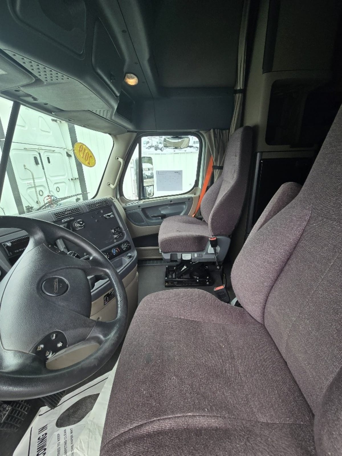 2019 Freightliner/Mercedes CASCADIA 125 861401