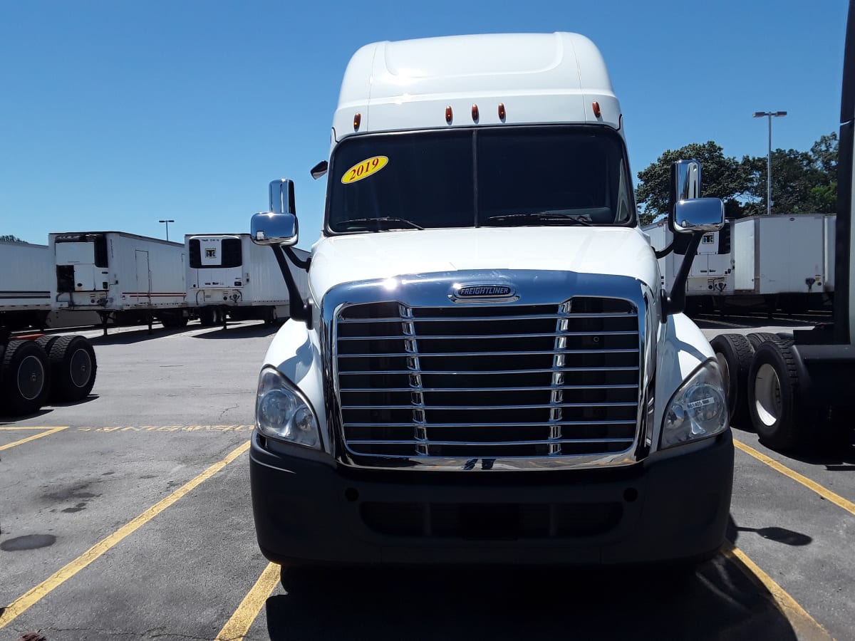 2019 Freightliner/Mercedes CASCADIA 125 861405