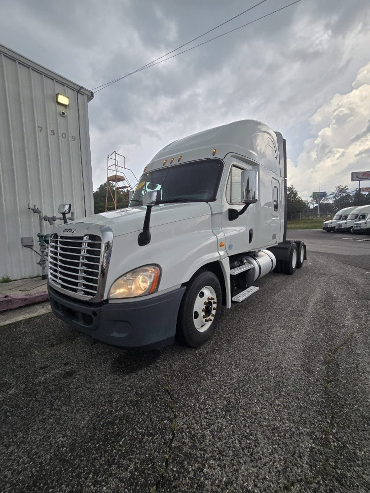 2019 Freightliner/Mercedes CASCADIA 125 861410