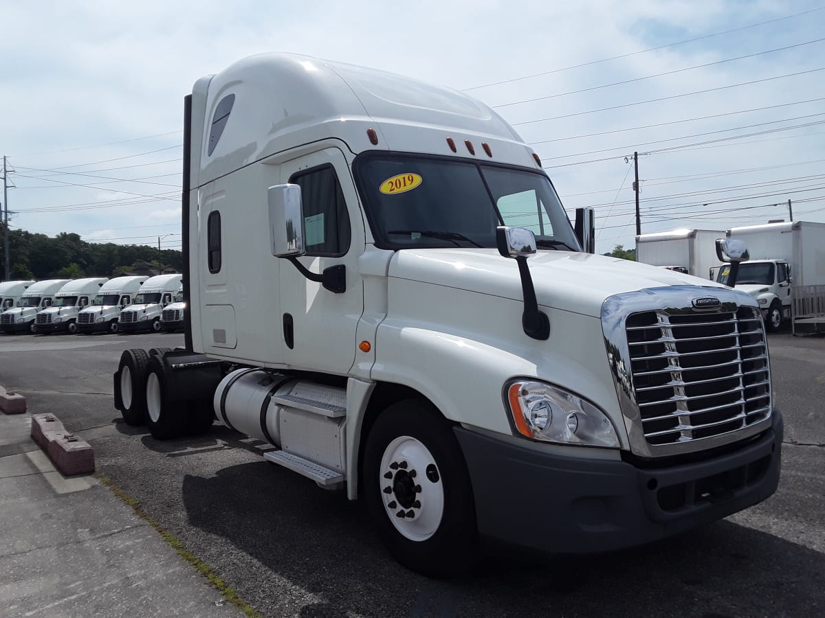 2019 Freightliner/Mercedes CASCADIA 125 861411