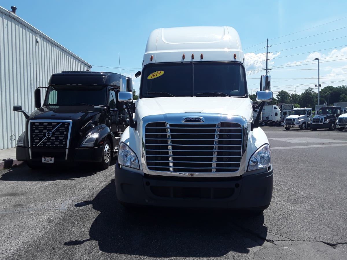 2019 Freightliner/Mercedes CASCADIA 125 861413