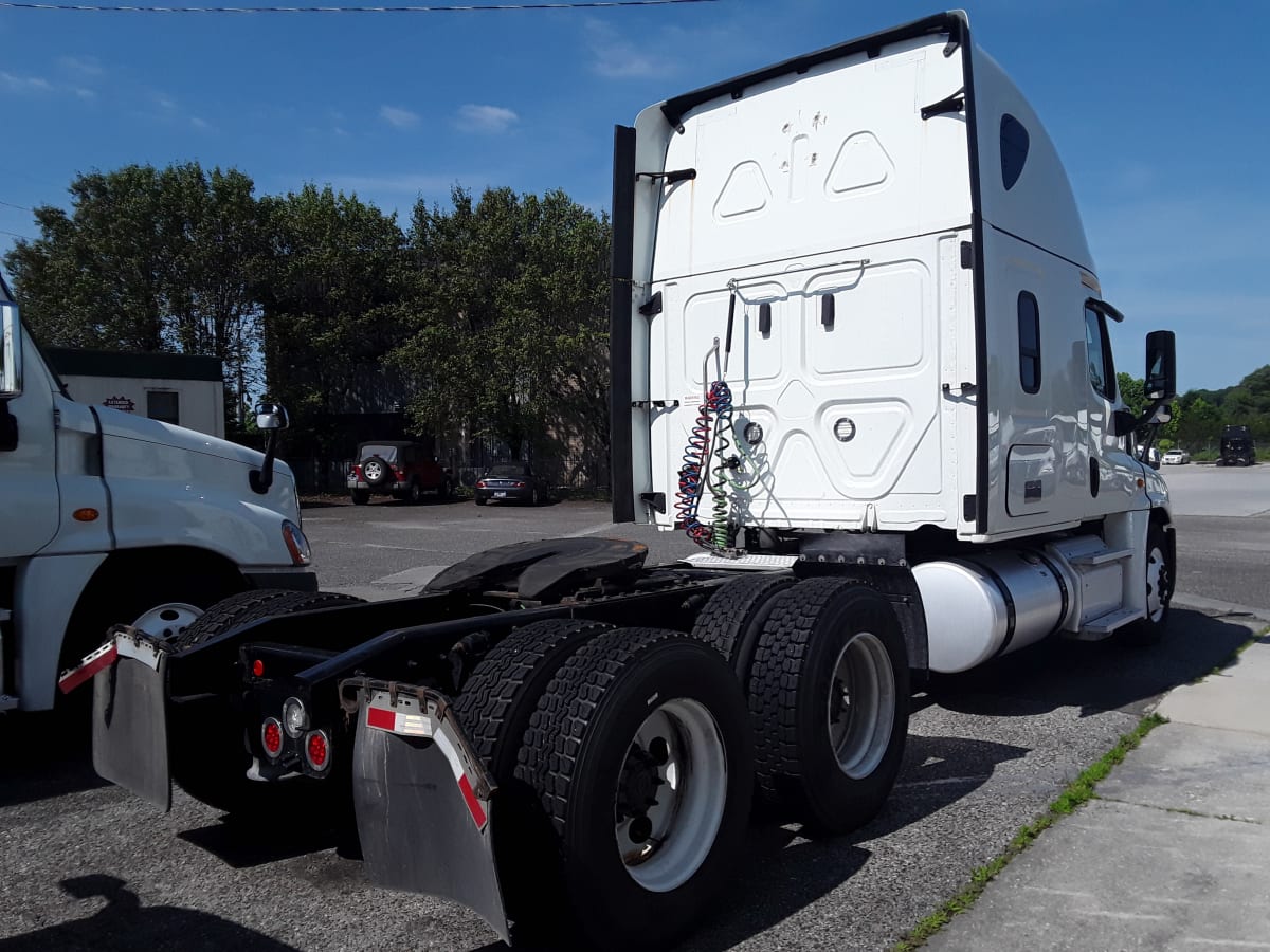 2019 Freightliner/Mercedes CASCADIA 125 861440