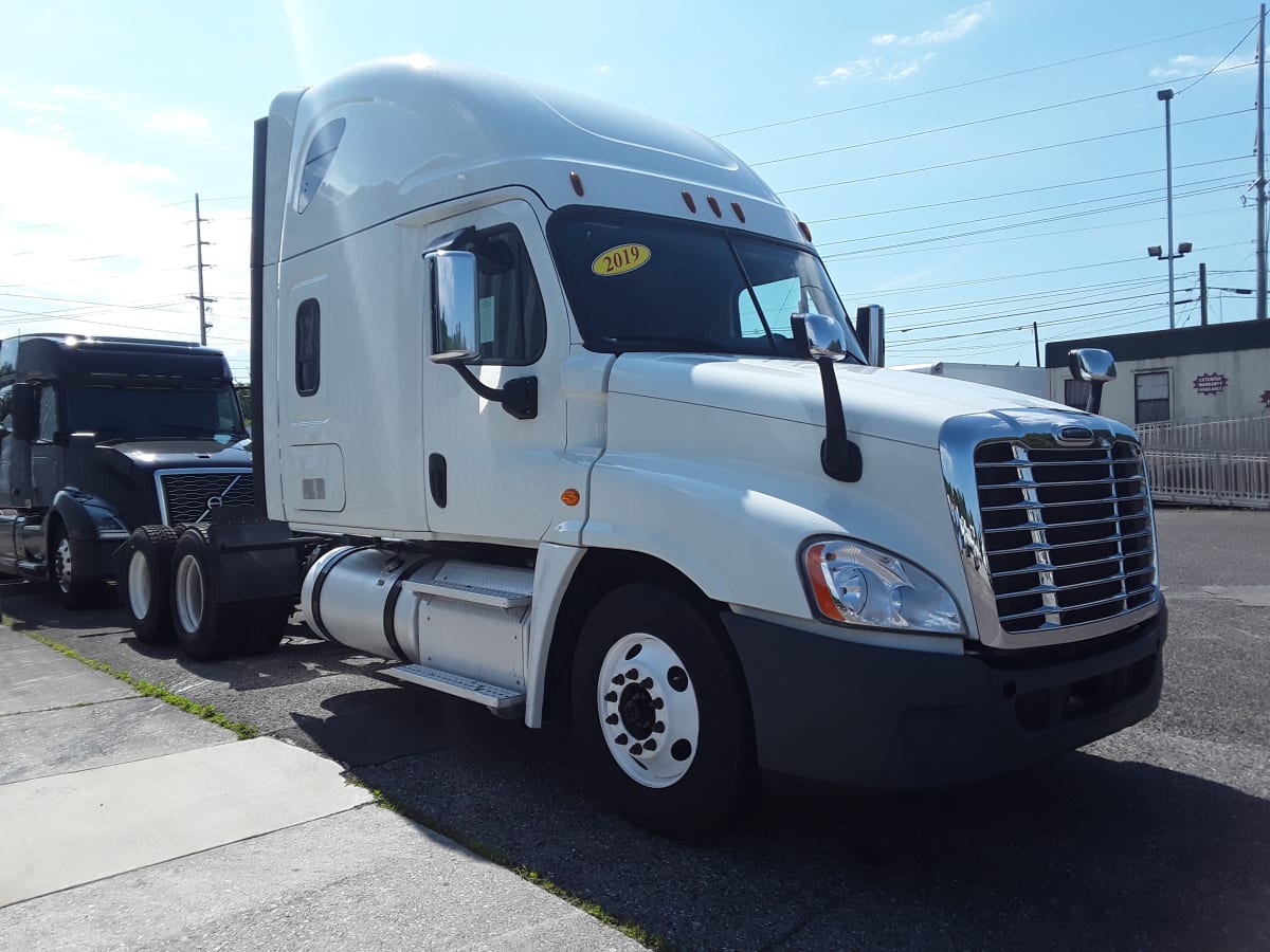 2019 Freightliner/Mercedes CASCADIA 125 861440