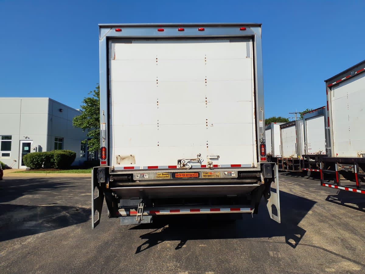 2019 Freightliner M2 106 861444