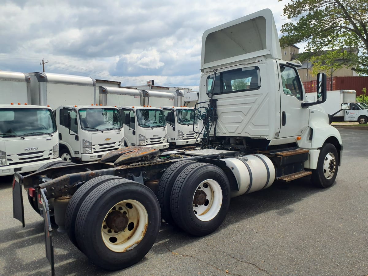 2019 Navistar International LT625 DAYCAB T/A 861452