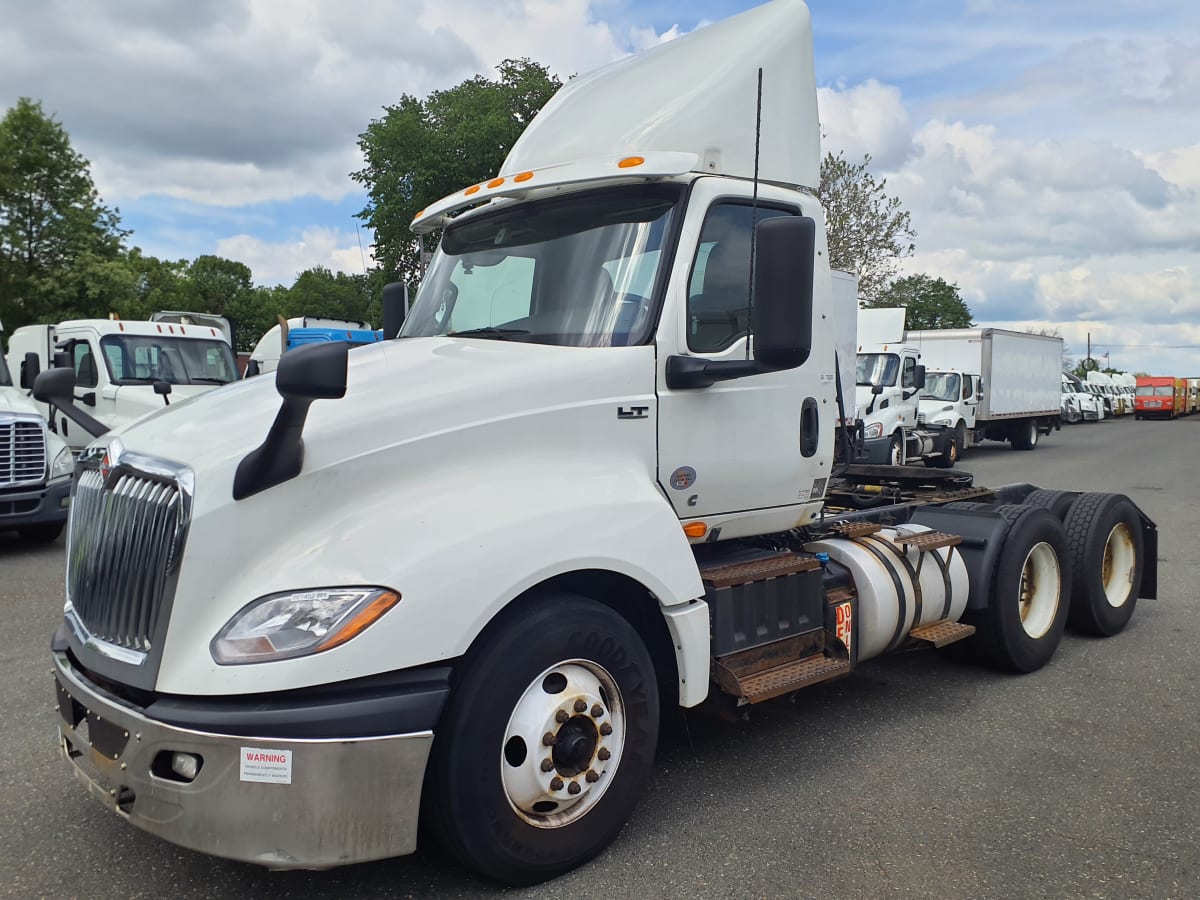 2019 Navistar International LT625 DAYCAB T/A 861452